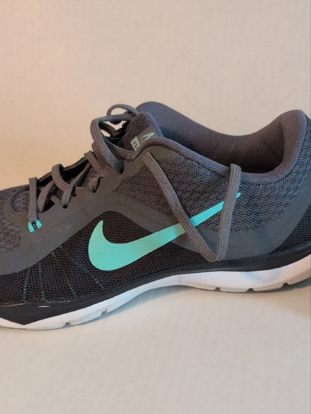 Nike breathable gray